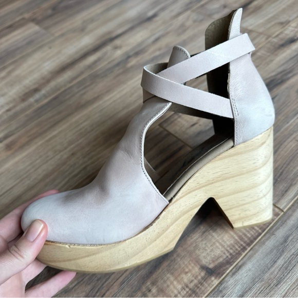 Free People Pink and Tan Mules - Picture 5 of 10